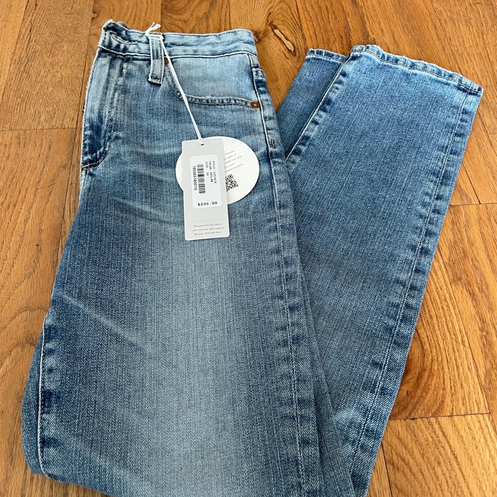 AG Pheobe vintage high-waisted tapered leg size 24